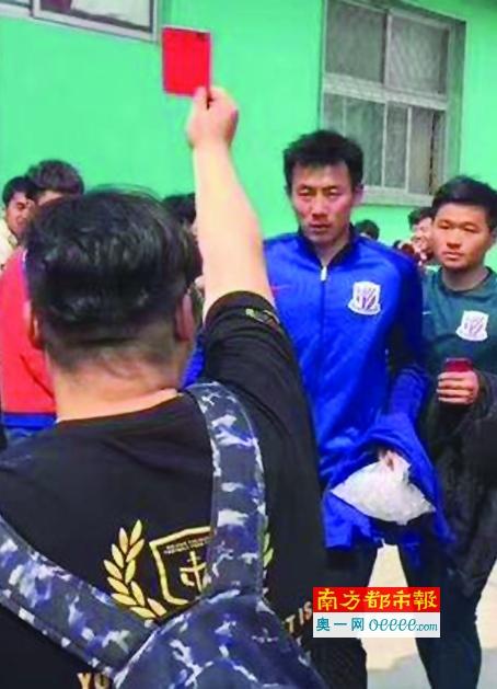 在接受英超官网采访时，红魔主帅滕哈赫谈论了埃里克森和霍伊伦的伤病情况。